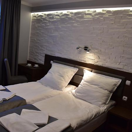 Pokoje Restauracja Lech Strzalkowo Bagian luar foto